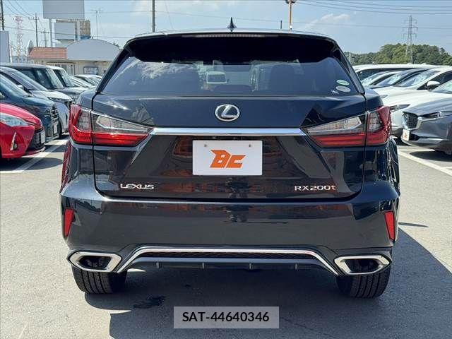 Lexus RX 2016-02 8208453-13