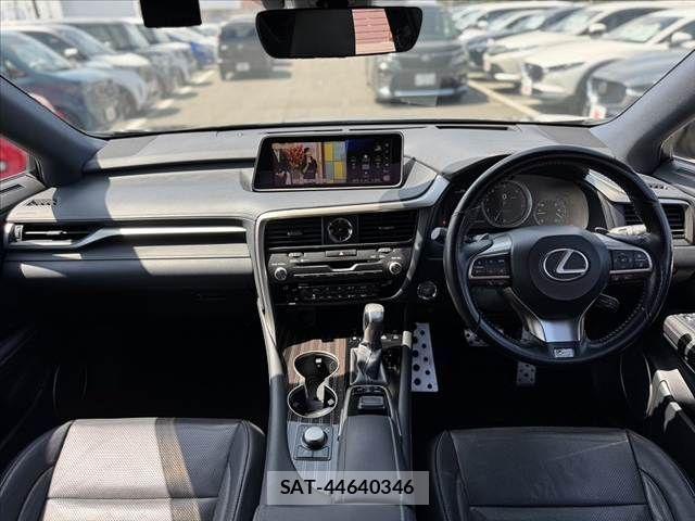 Lexus RX 2016-02 8208453-1