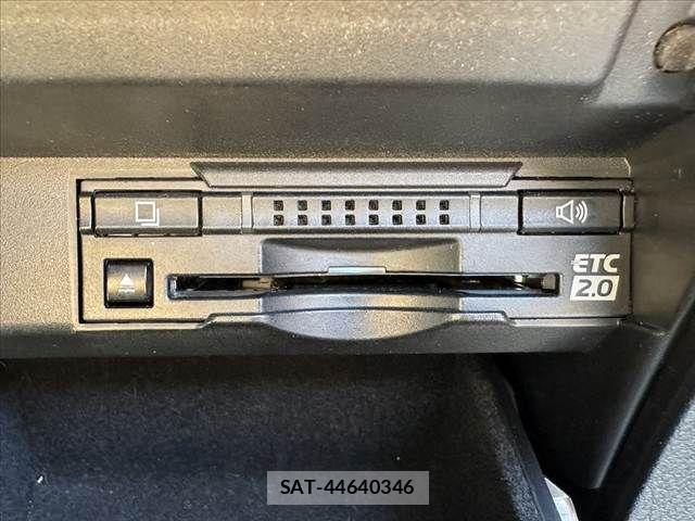 Lexus RX 2016-02 8208453-24