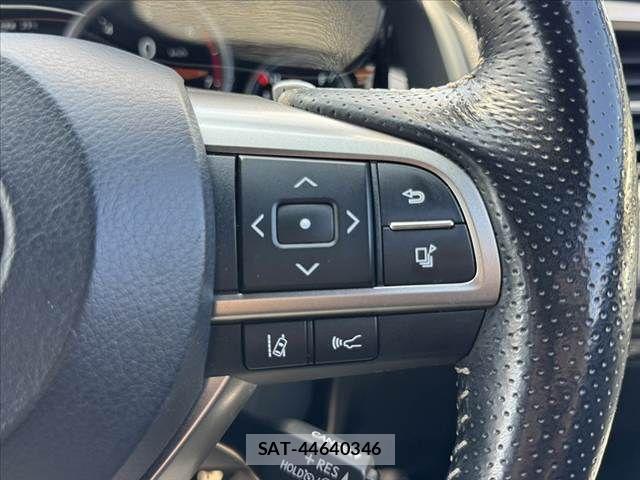 Lexus RX 2016-02 8208453-26