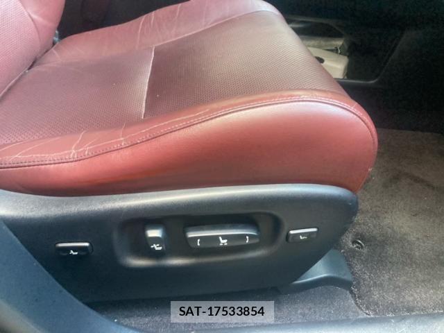 Lexus RX 2012-08 7221119-10