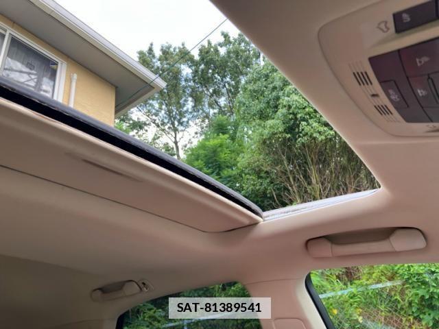 Lexus RX 2012-09 7786630-25