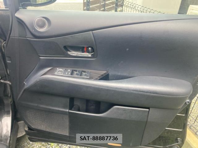 Lexus RX 2012-02 8659997-12