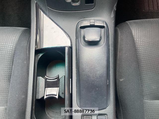Lexus RX 2012-02 8659997-15