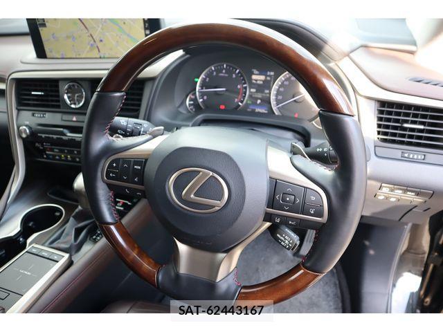 Lexus RX 2020-09 3674912-12