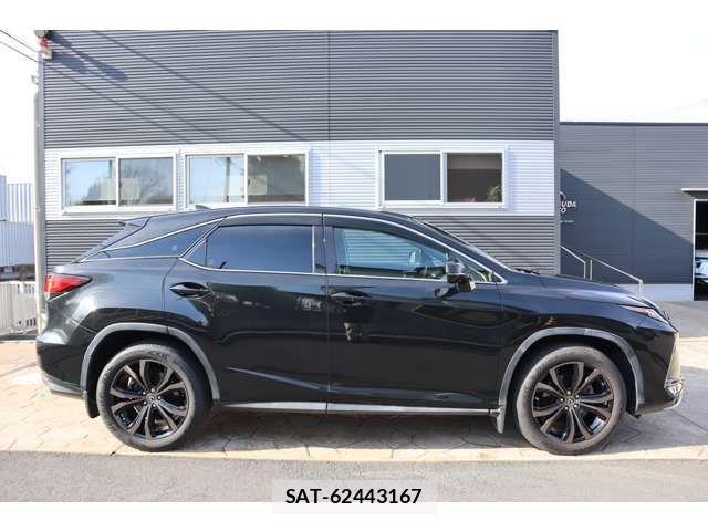 Lexus RX 2020-09 3674912-3