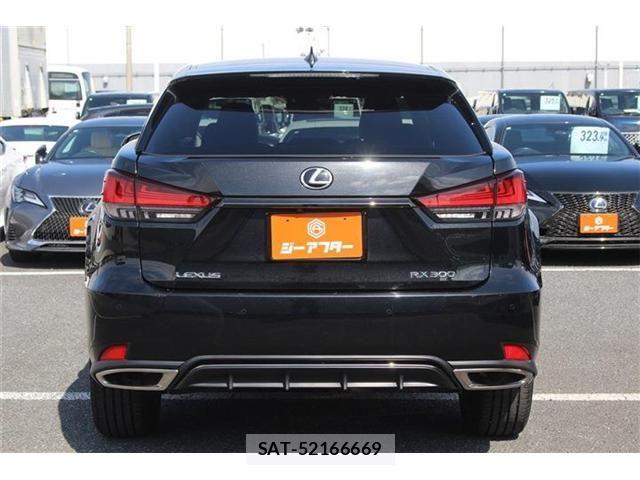 Lexus RX 2021-01 4371592-6