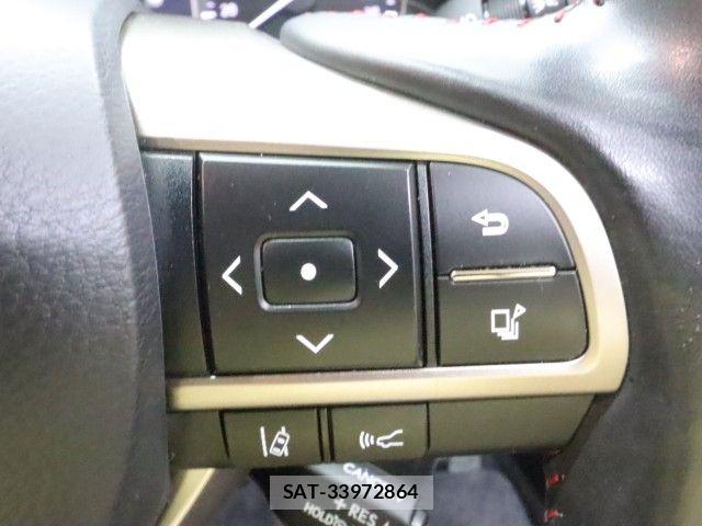 Lexus RX 2018-04 6612934-25