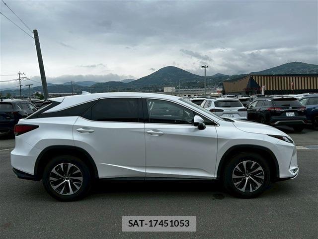 Lexus RX 2021-03 6676716-9