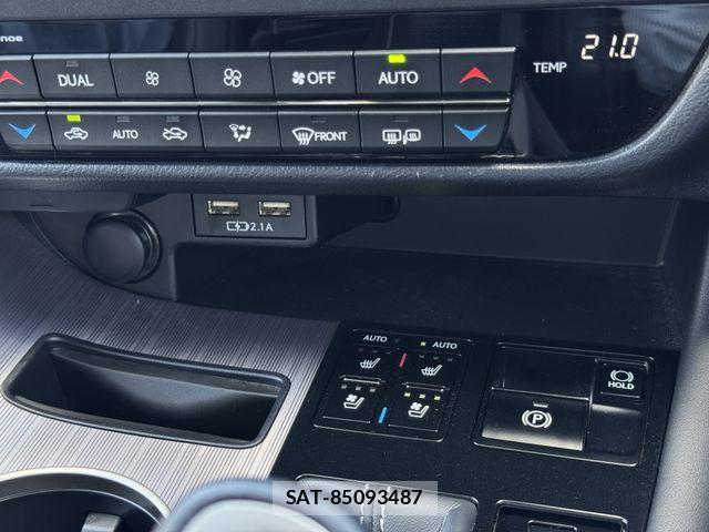 Lexus RX 2021-03 7059316-7