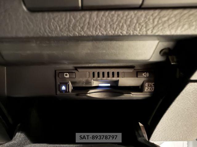 Lexus RX 2018-02 7059311-15