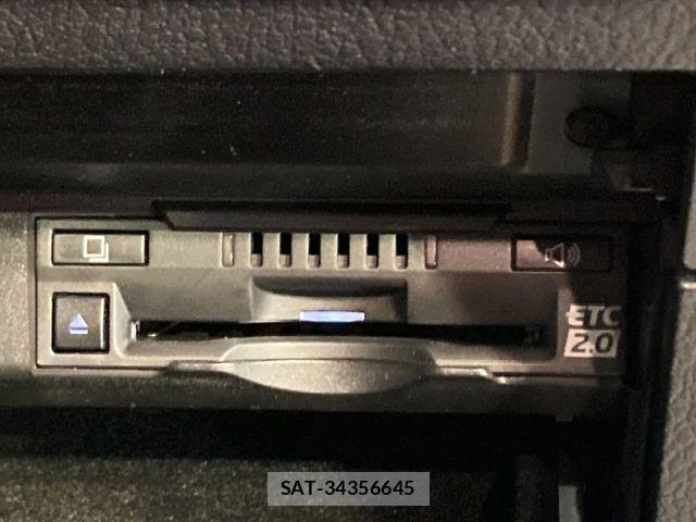Lexus RX 2021-03 7221122-6