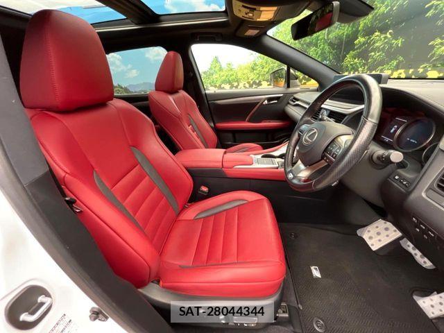 Lexus RX 2021-01 7221118-7