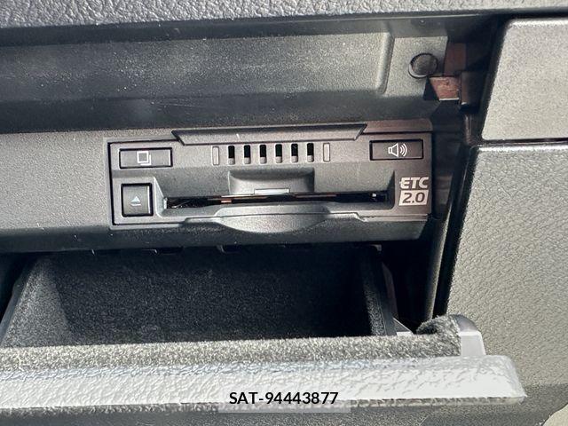 Lexus RX 2021-05 7328094-11