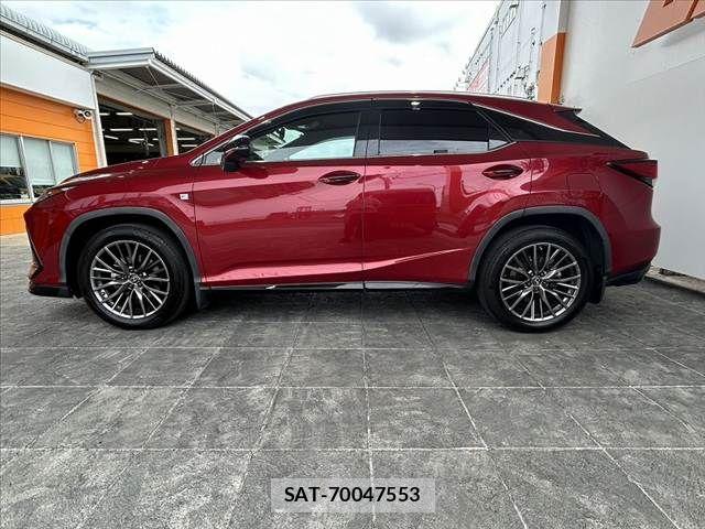 Lexus RX 2021-07 7358556-11