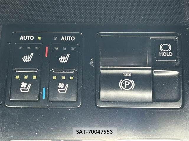 Lexus RX 2021-07 7358556-25