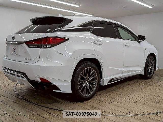 Lexus RX 2021-06 7501322-15