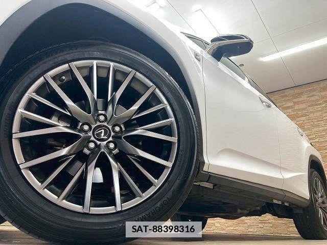 Lexus RX 2018-10 7725184-18