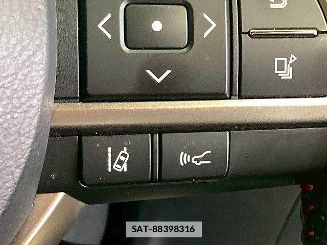 Lexus RX 2018-10 7725184-7