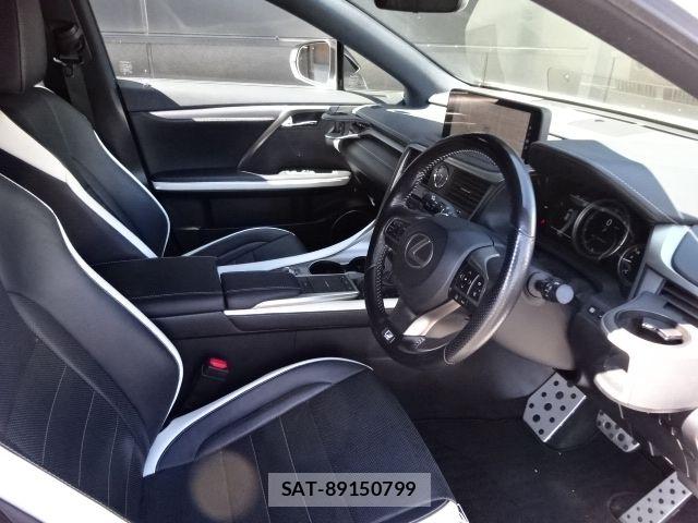Lexus RX 2021-12 8074387-10