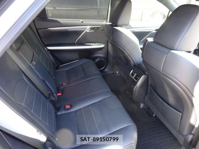 Lexus RX 2021-12 8074387-11