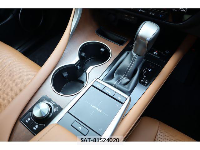 Lexus RX 2021-12 8131051-15
