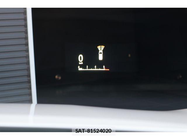 Lexus RX 2021-12 8131051-17