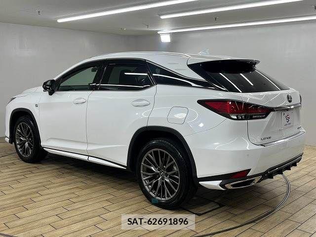 Lexus RX 2021-07 8336596-15