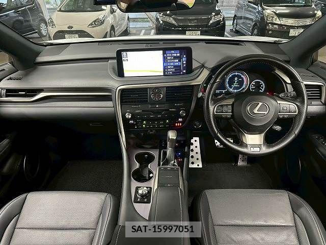 Lexus RX 2021-05 8336597-2