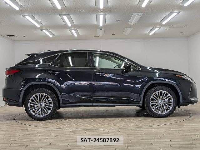 Lexus RX 2021-07 8743501-17