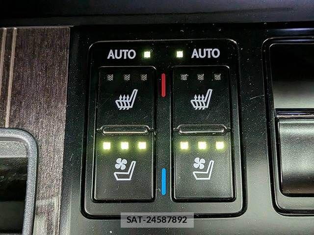 Lexus RX 2021-07 8743501-7