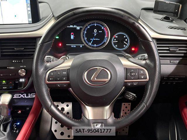 Lexus RX 2020-05 6815747-10