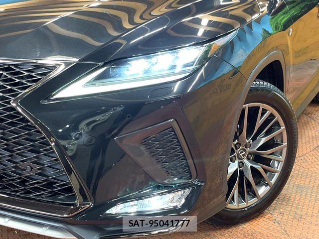 Lexus RX 2020-05 6815747-11