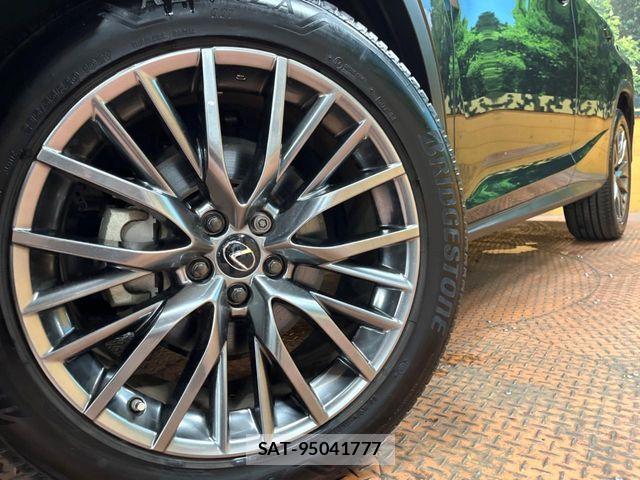 Lexus RX 2020-05 6815747-12