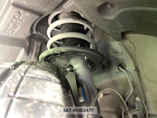 Lexus RX 2018-05 7221123-18