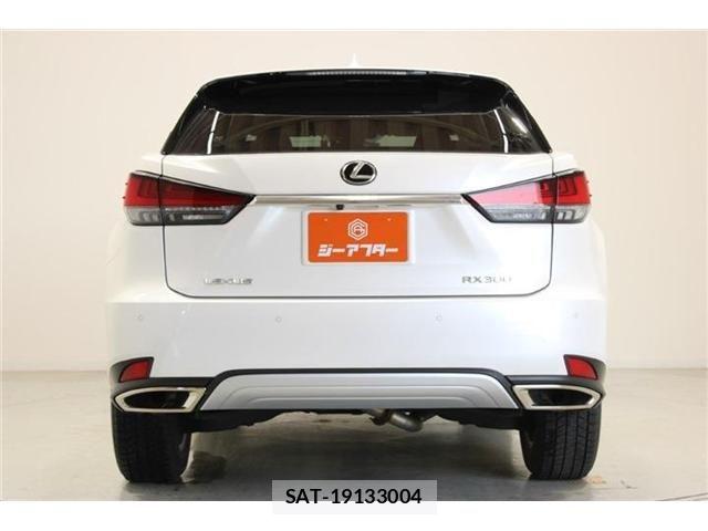 Lexus RX 2020-04 7221127-10