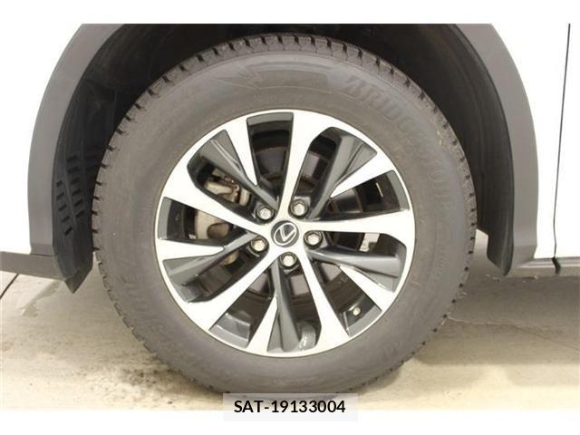 Lexus RX 2020-04 7221127-24