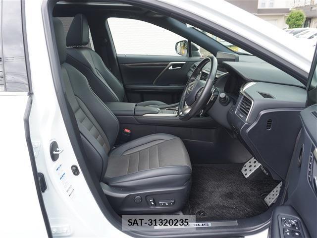 Lexus RX 2020-02 7272244-11