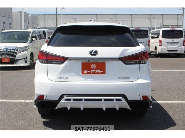 Lexus RX 2021-01 7509063-11