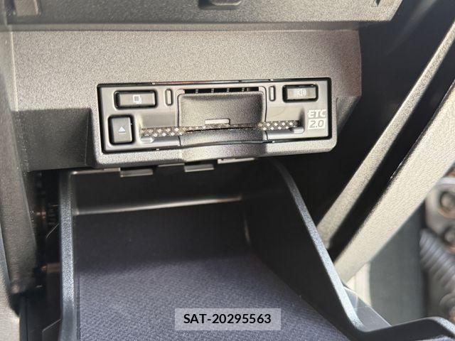 Lexus RX 2025-06 8036481-16