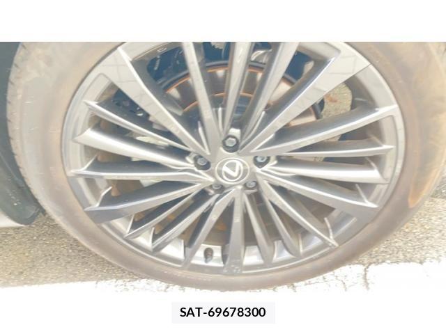 Lexus RX 2024-04 8036482-18