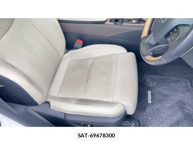 Lexus RX 2024-04 8036482-6