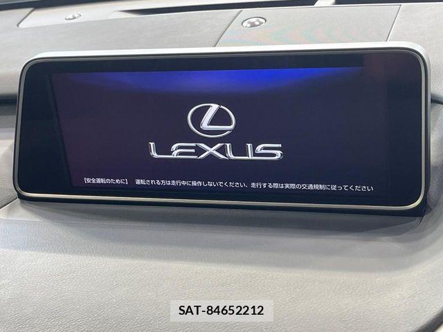 Lexus RX 2018-04 8146087-3