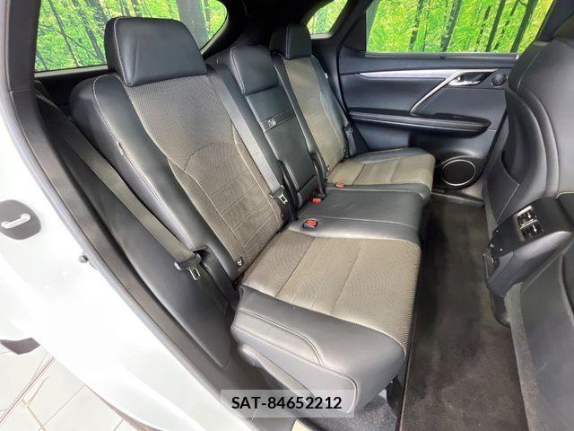 Lexus RX 2018-04 8146087-8