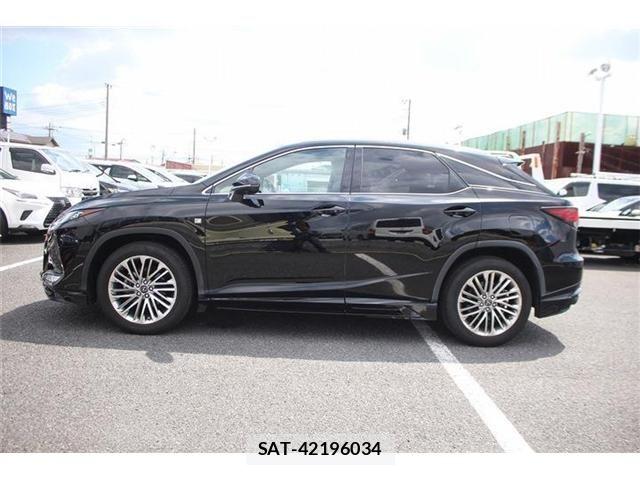 Lexus RX 2019-11 8366781-10
