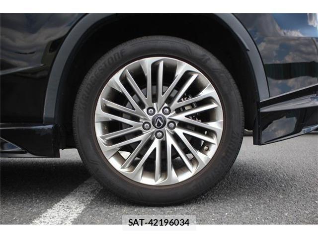 Lexus RX 2019-11 8366781-17