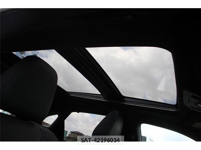 Lexus RX 2019-11 8366781-1