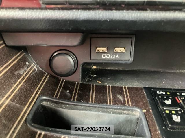 Lexus RX 2020-01 8659998-22