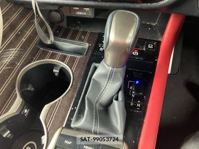 Lexus RX 2020-01 8659998-23
