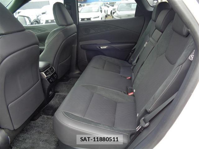 Lexus RX 2025-06 6815748-10